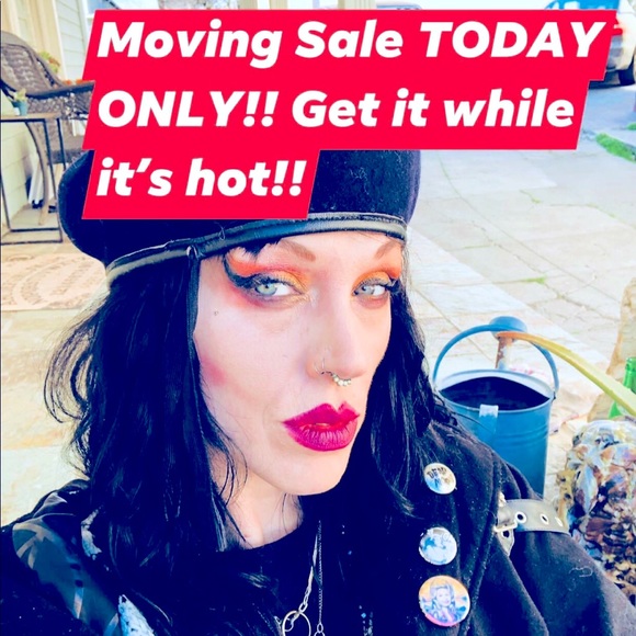 EVERYTHING ON CLEARANCE! 2 hours only!